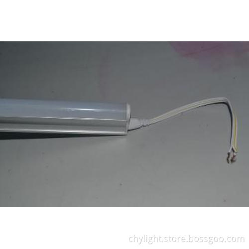 China Manufacturer 3years Warranty 12W T5 High Lumens LED Tubes 3FT